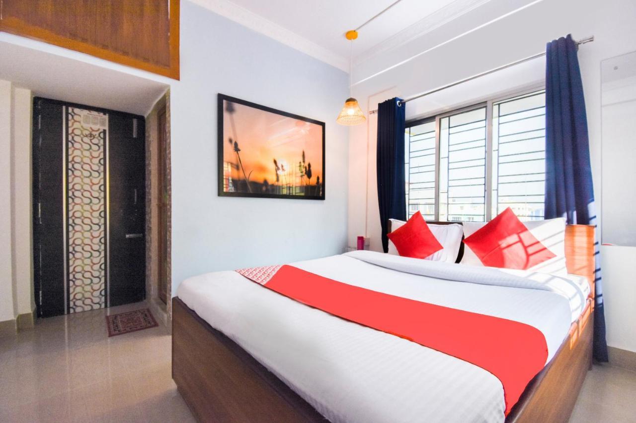 Oyo Flagship Mishika Homes Calcutta Exterior foto