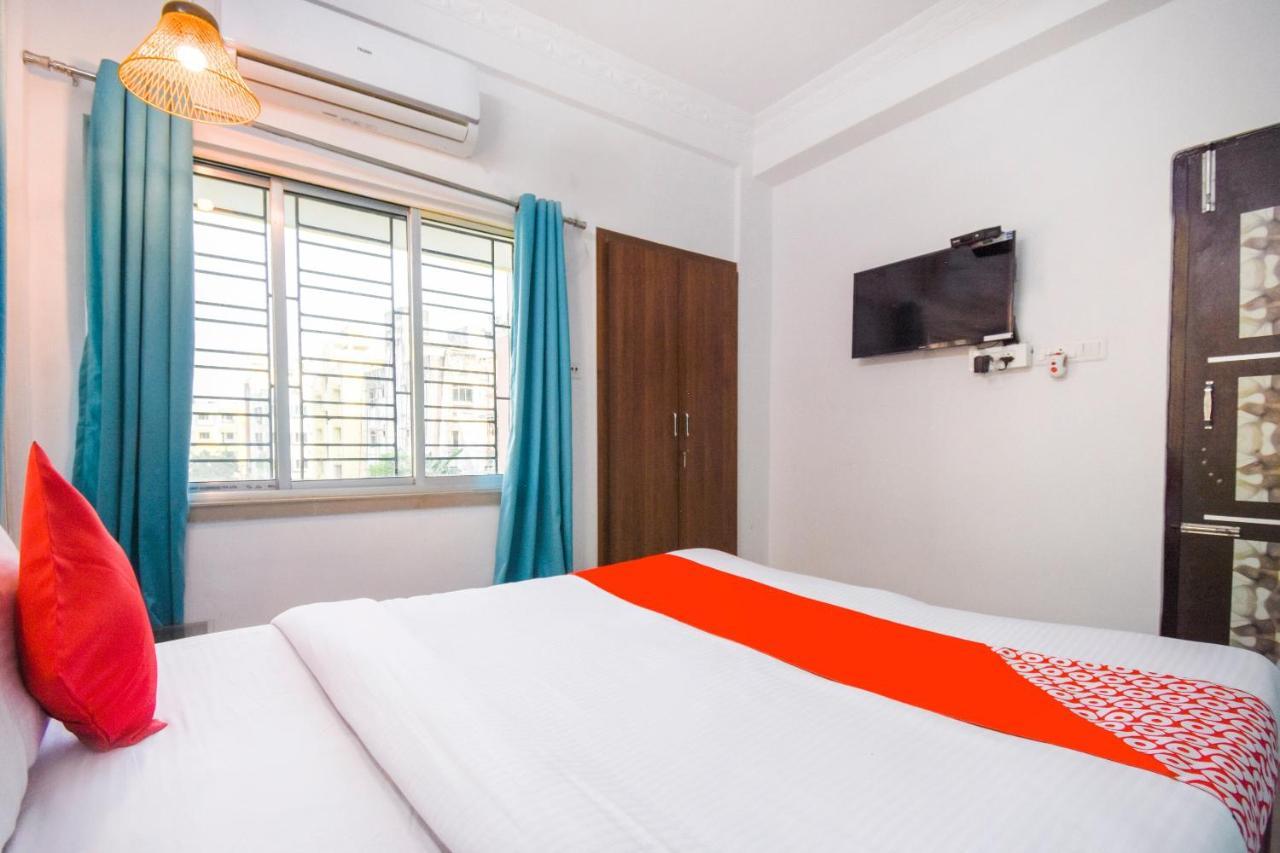 Oyo Flagship Mishika Homes Calcutta Exterior foto